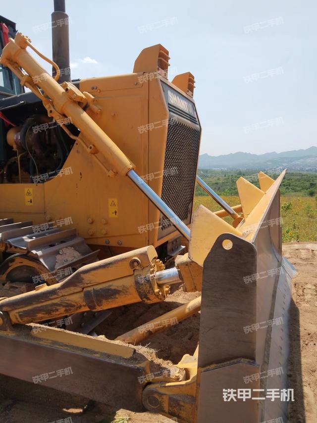 整机右侧（设备外观及核心部件）