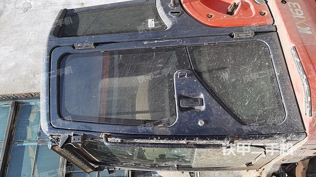 驾驶室整体（整机外观）