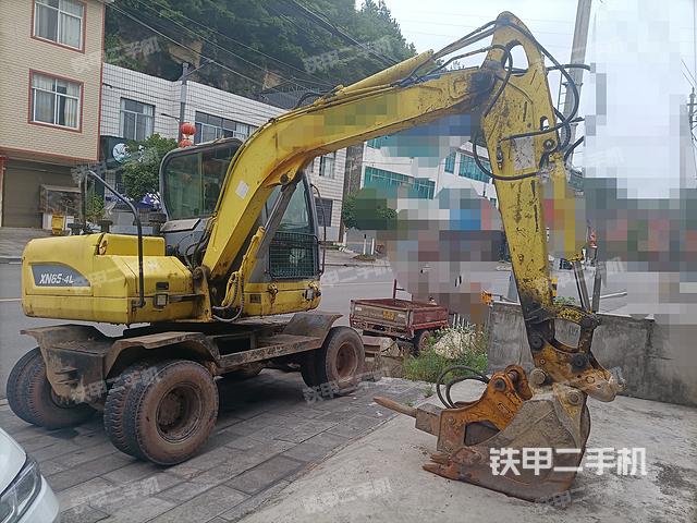 单侧履带整体（整机外观）