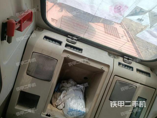 驾驶室整体（整机外观）