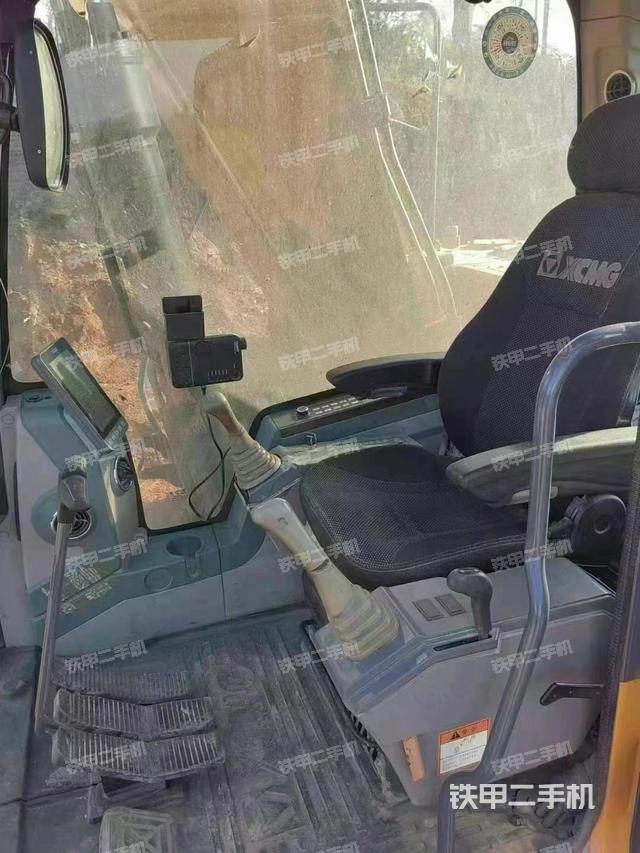 驾驶室整体（整机外观）