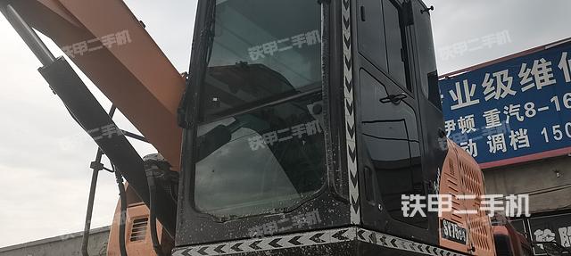 驾驶室整体（整机外观）