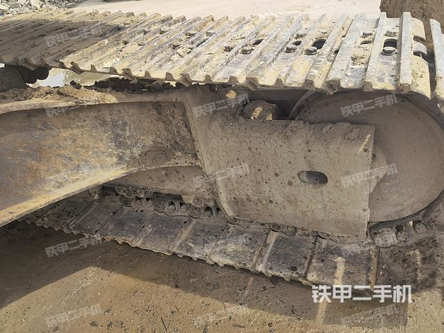 单侧履带整体（整机外观）