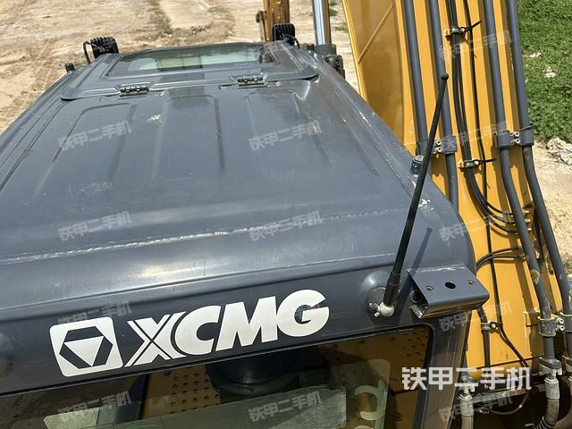 驾驶室顶部（整机外观）