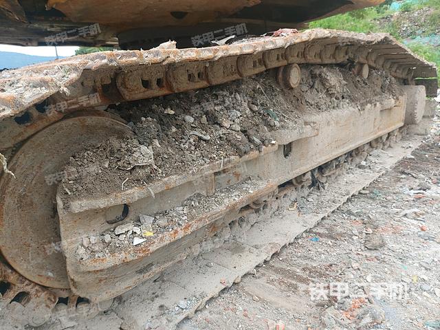 单侧履带整体（整机外观）