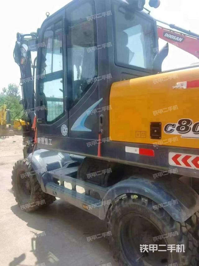 单侧履带整体（整机外观）