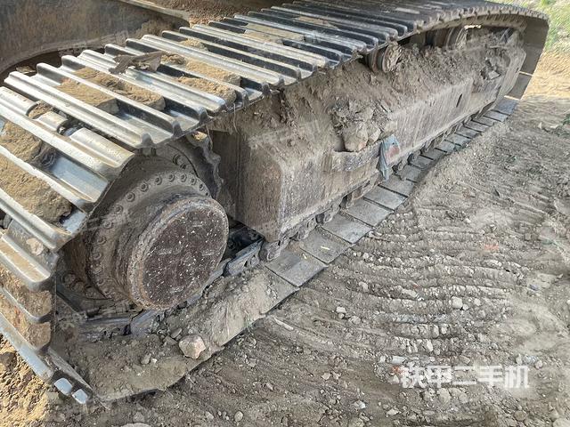 单侧履带整体（整机外观）