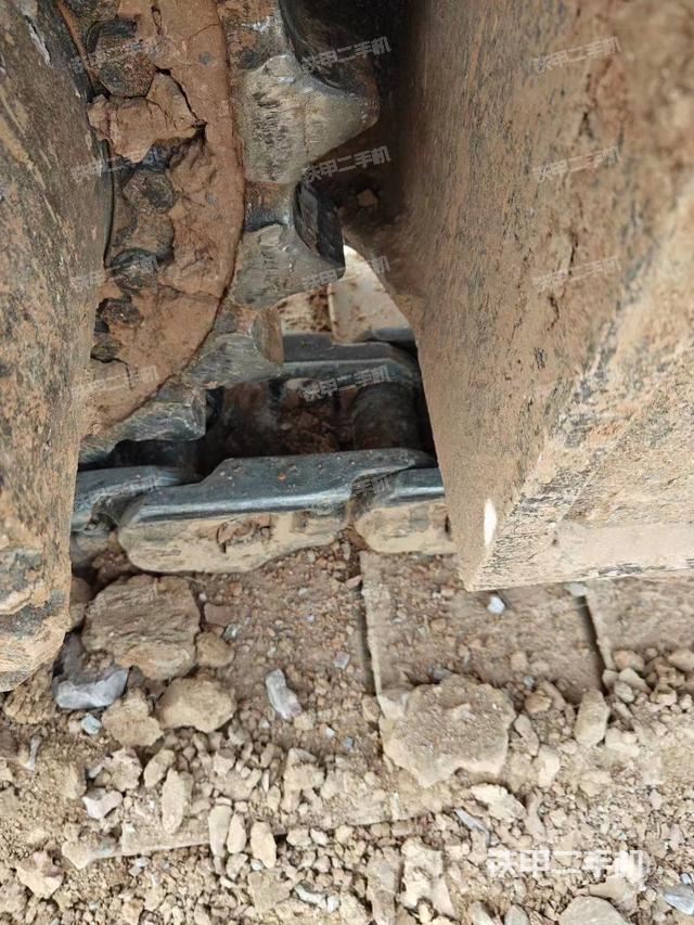 单侧履带整体（整机外观）