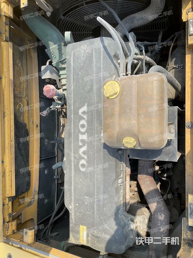 发动机整体俯视（整机外观）