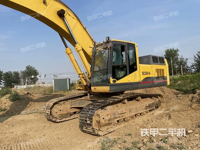 驾驶室整体（整机外观）