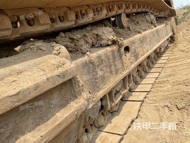 单侧履带整体（整机外观）