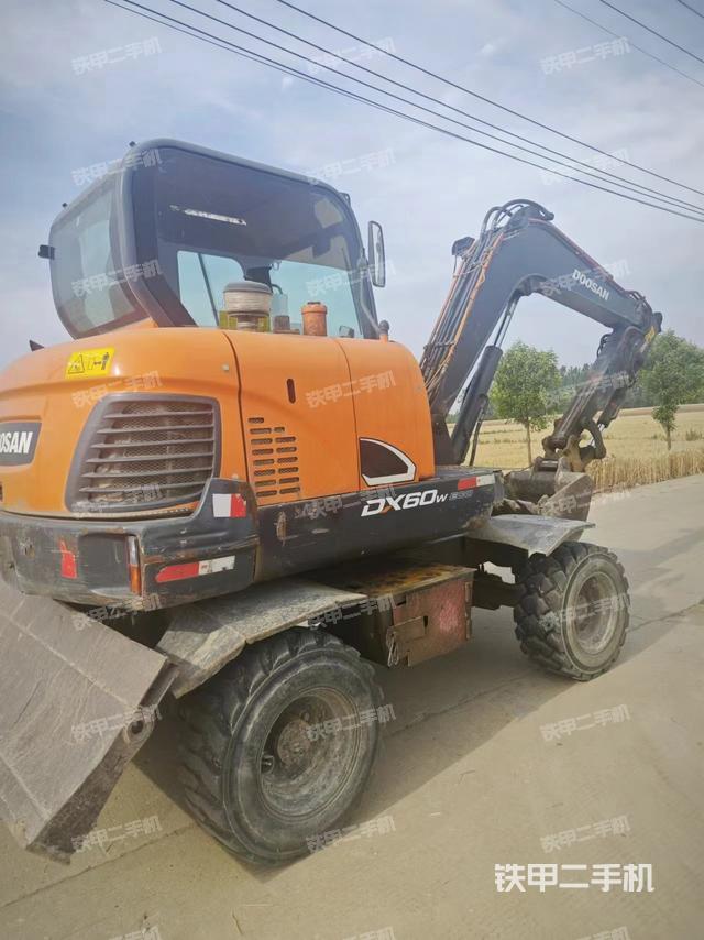 整机右后45°（整机外观）