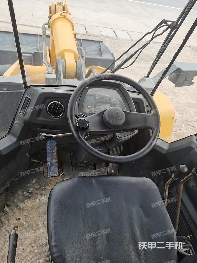 驾驶室操作台（整机外观及大件）