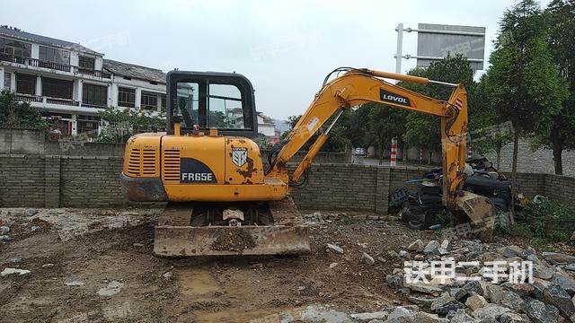 雷沃重工FR65E挖掘机