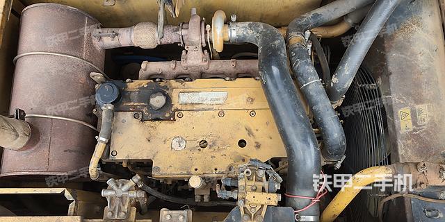 发动机整体俯视（整机外观）