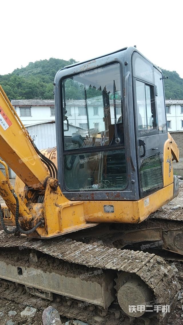 单侧履带整体（整机外观）