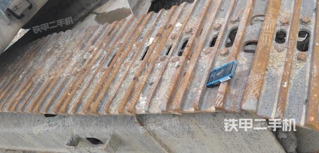 单侧履带整体（整机外观）