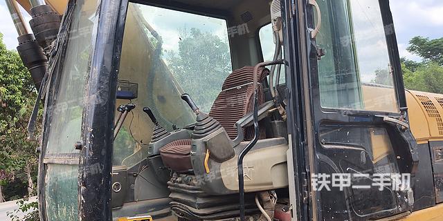 驾驶室整体（整机外观）