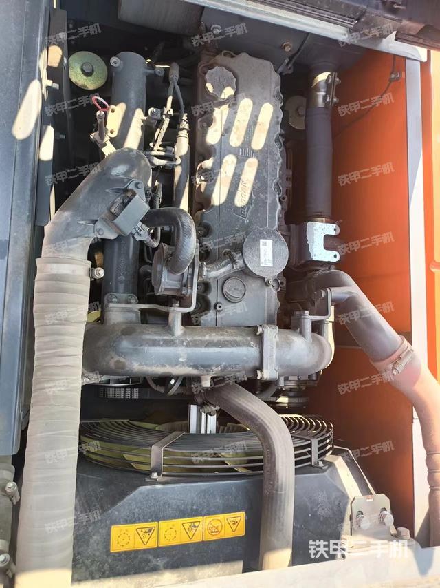 发动机整体俯视（整机外观）