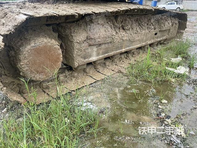 左側(cè)行走馬達(dá)蓋板（行走機(jī)構(gòu)）