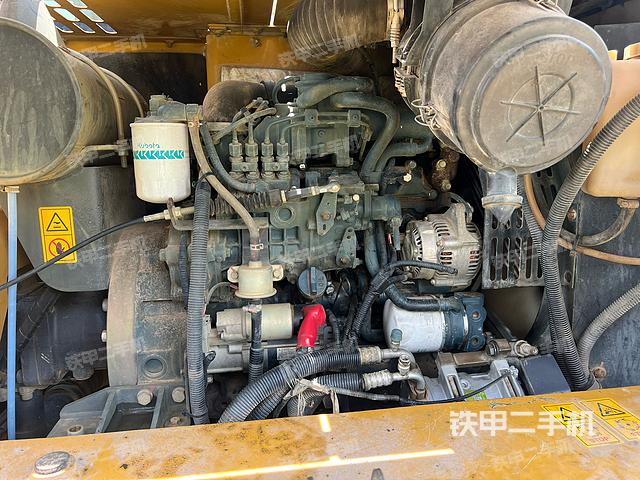 发动机整体俯视（整机外观）