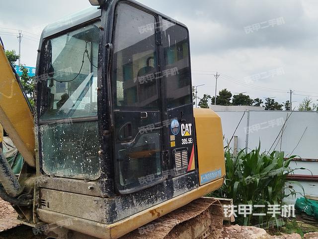 驾驶室整体（整机外观）