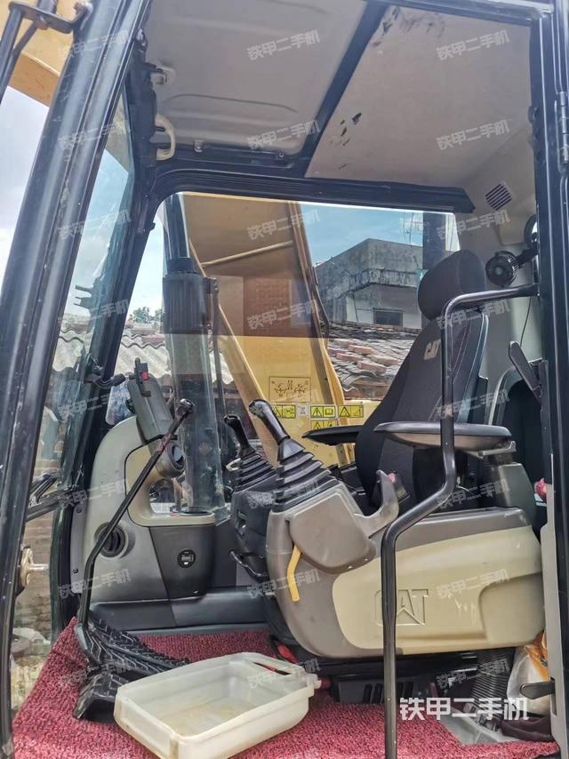 驾驶室整体（整机外观）