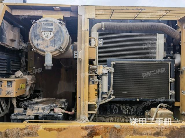 散熱器正面（大件艙室）