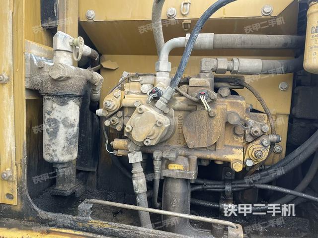 液壓泵斜45?左（大件艙室）