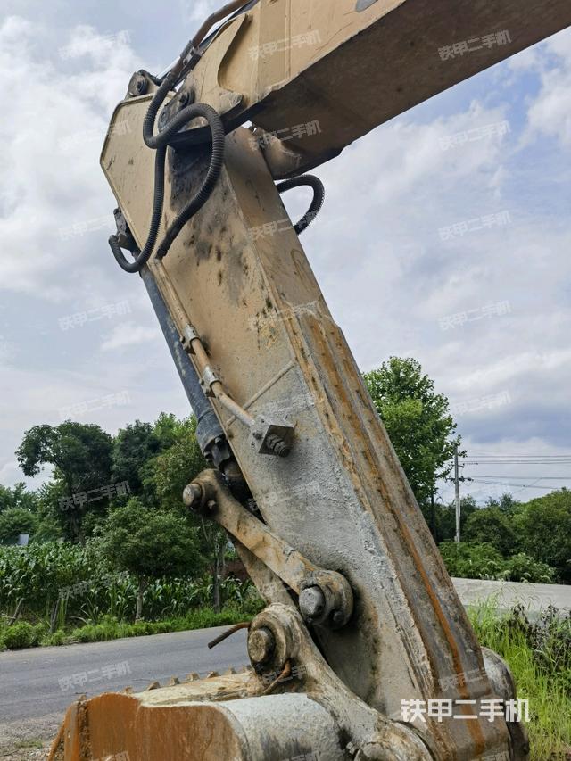 小臂整體左后（工作和回轉(zhuǎn)裝置）