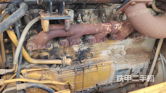 发动机右侧（整机外观及大件）