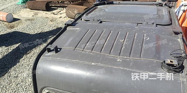 驾驶室顶部（整机外观）