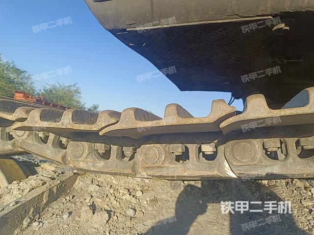 单侧履带整体（整机外观）