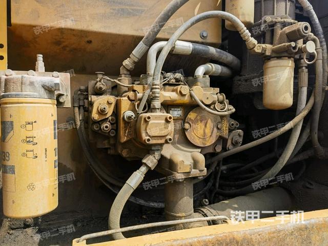 液壓泵斜45?左（大件艙室）