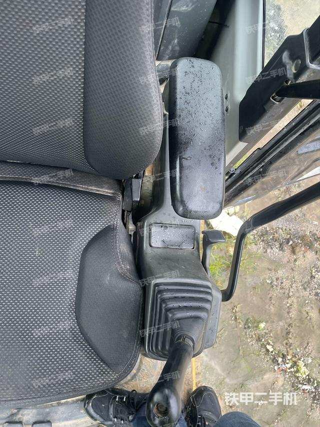 座椅后部（駕駛室部分）