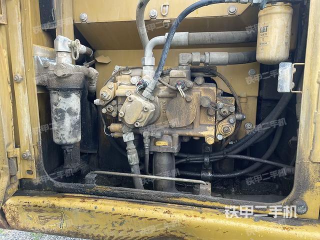 液壓泵室（大件艙室）