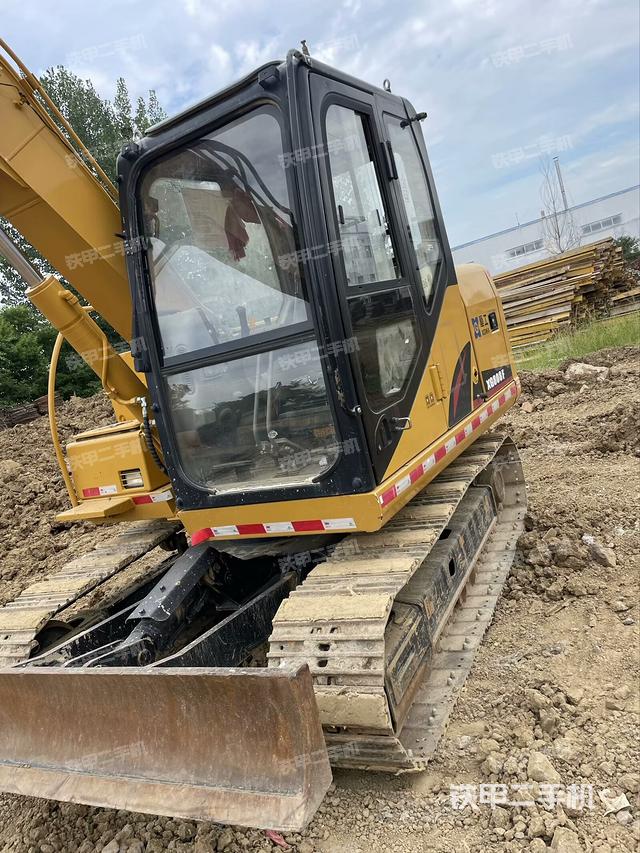 驾驶室整体（整机外观）