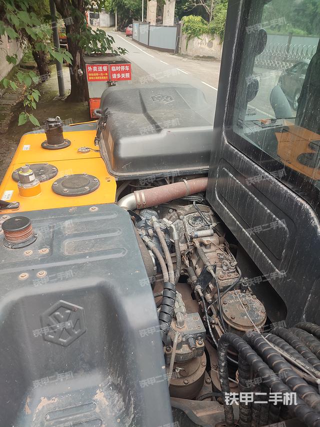 单侧履带整体（整机外观）