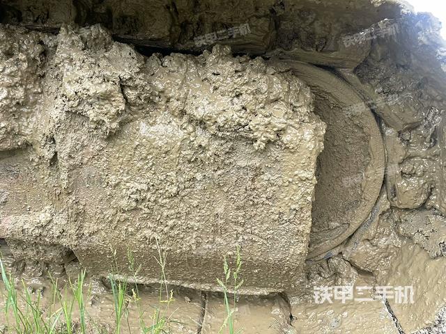 右側(cè)履帶整體（行走機(jī)構(gòu)）