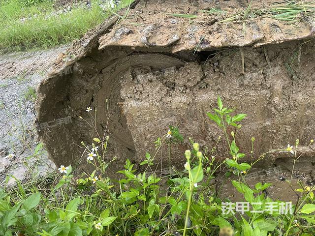 左托鏈輪和鏈筋（行走機(jī)構(gòu)）