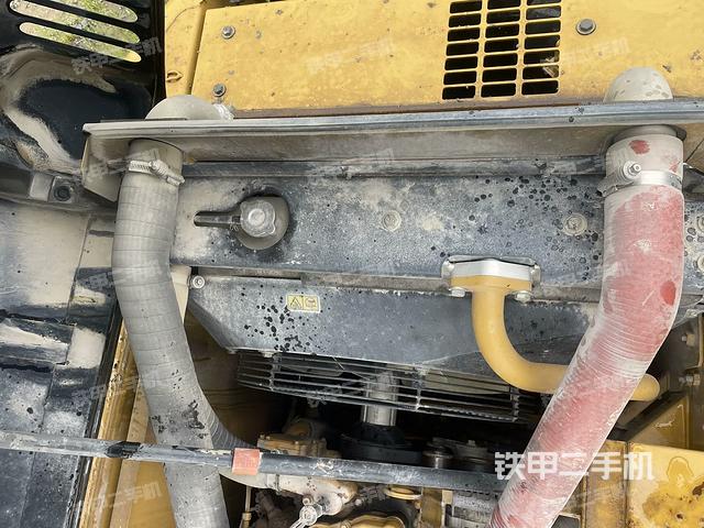 中央回轉(zhuǎn)接頭特寫（上車部件）