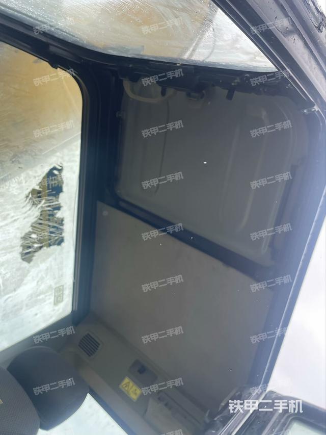 座椅左側(cè)控制臺(tái)/音響/含左手柄（駕駛室部分）