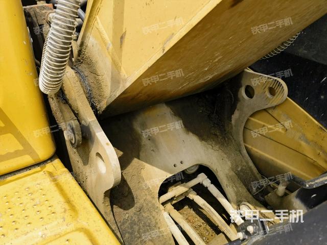 大臂根部?斜視（工作和回轉(zhuǎn)裝置）