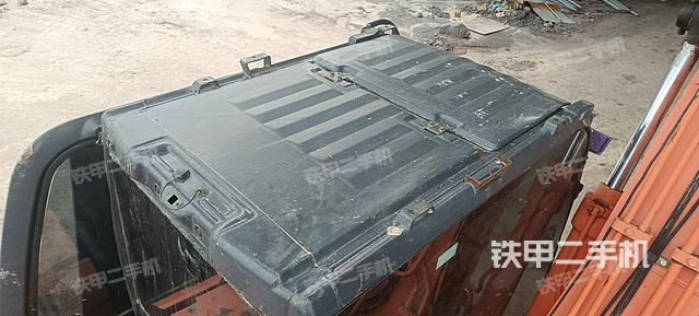 驾驶室顶部（整机外观）