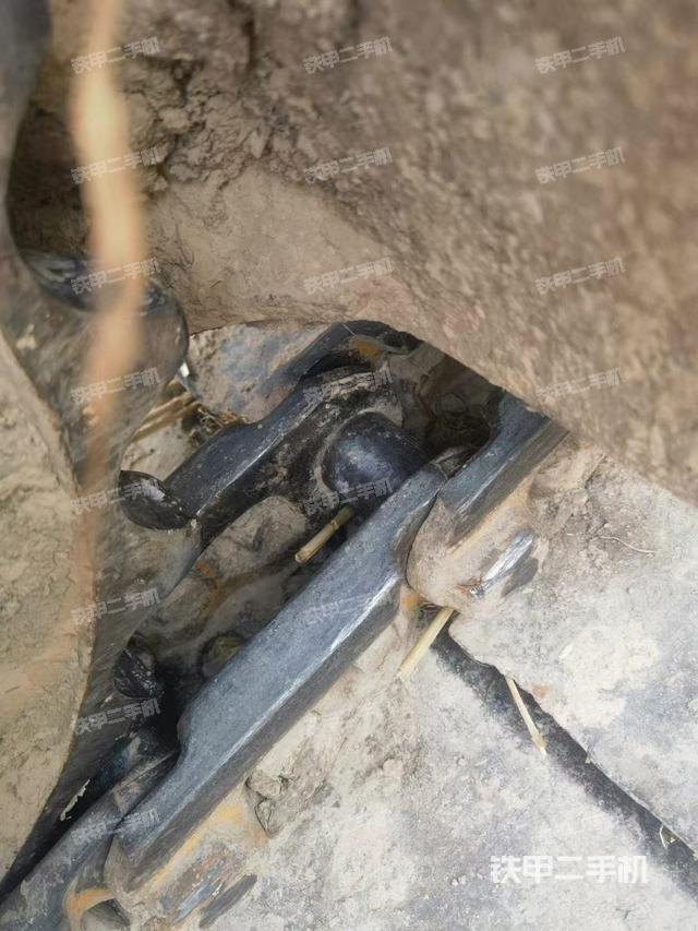 单侧履带整体（整机外观）