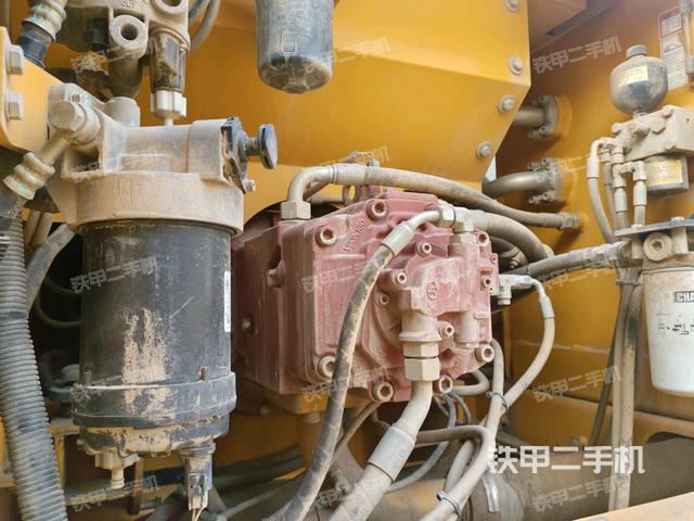 液壓泵斜45?左(大件艙室) 液壓泵斜45?左(大件艙室)