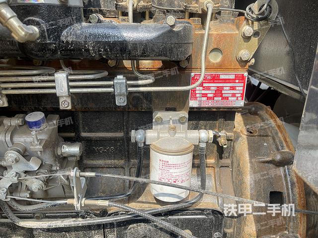 发动机左侧（整机外观及大件）