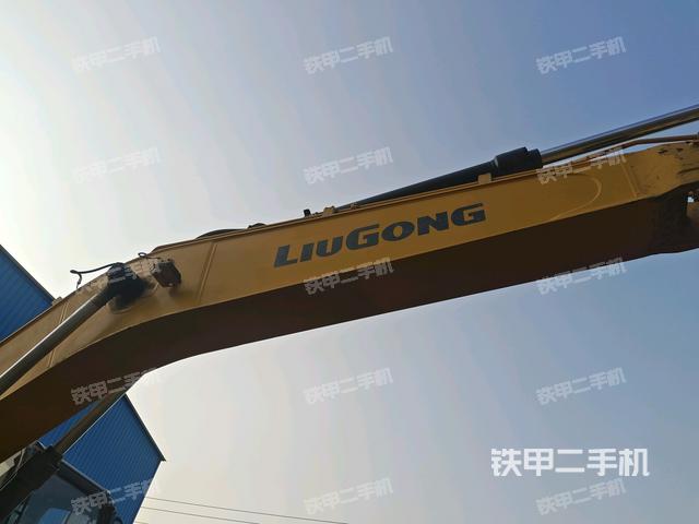 小臂整體右前(工作和回轉(zhuǎn)裝置) 小臂整體右前(工作和回轉(zhuǎn)裝置)