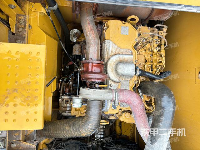 发动机整体俯视（整机外观）