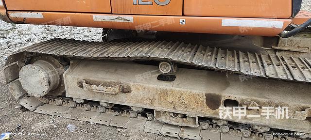 单侧履带整体（整机外观）